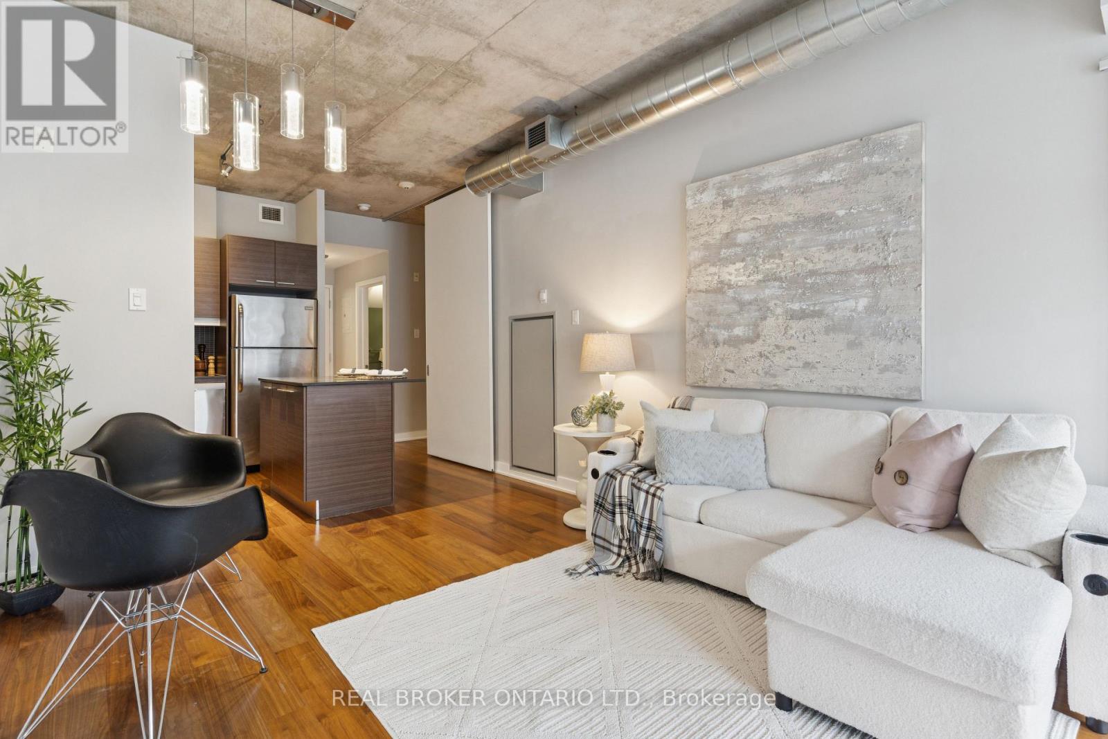 623 - 349 Mcleod Street, Ottawa, Ontario K2P 0S1 - Photo 11 - X12401743