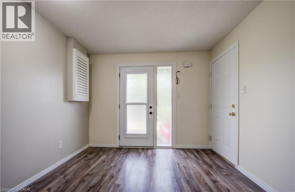 139 Brighton Street Unit# 4c, Waterloo, Ontario N2J 4Z5 - Photo 3 - 40789197