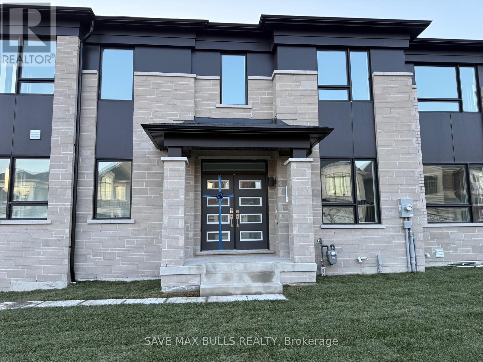 1356 Glamorgan Manor, Pickering, Ontario  L1X 0N1 - Photo 4 - E12587332