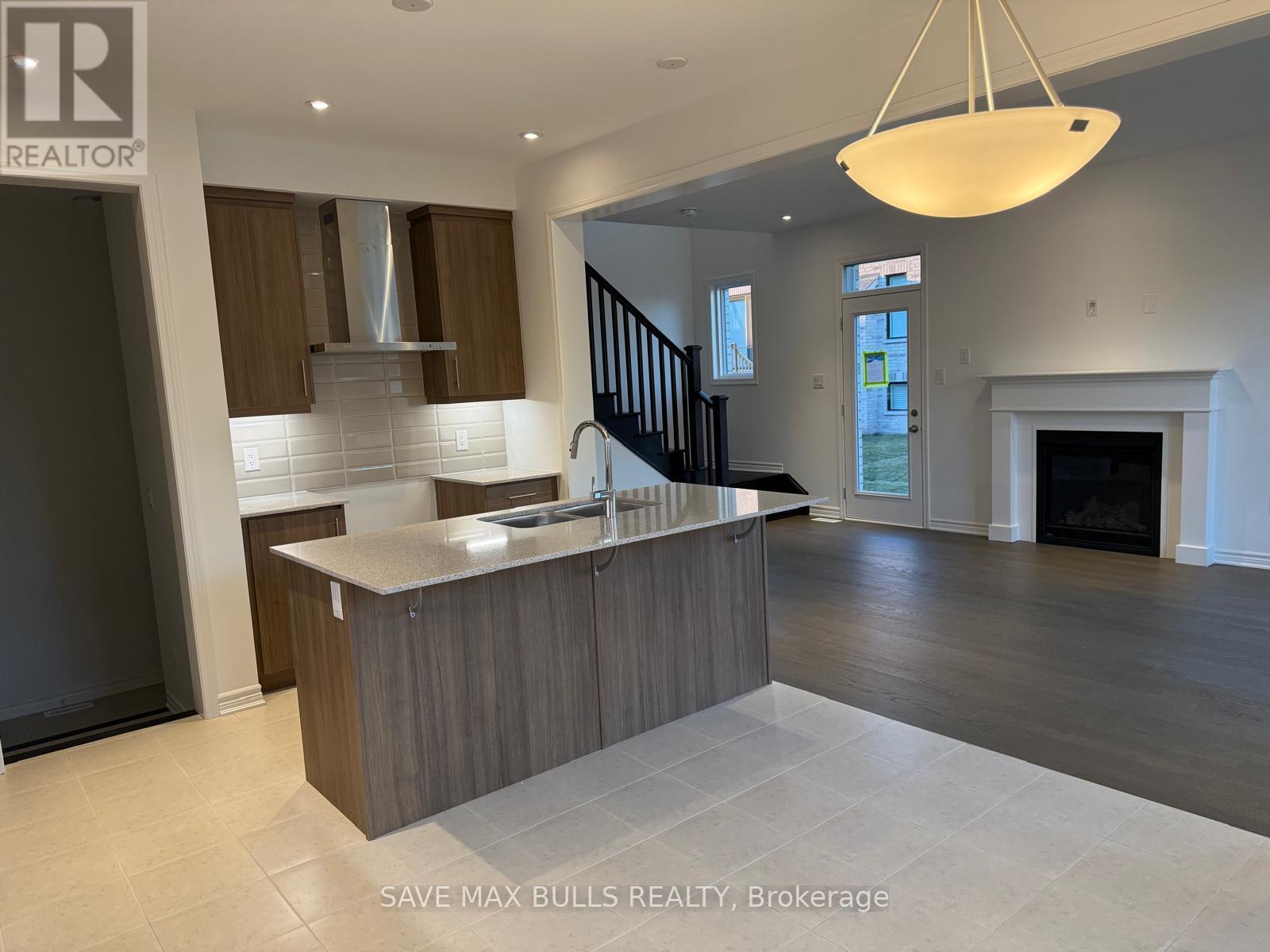 1356 Glamorgan Manor, Pickering, Ontario  L1X 0N1 - Photo 6 - E12587332