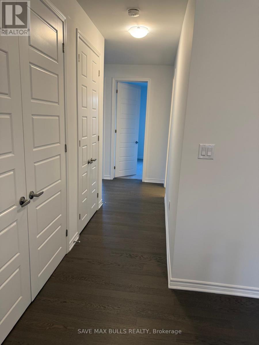 1356 Glamorgan Manor, Pickering, Ontario  L1X 0N1 - Photo 8 - E12587332