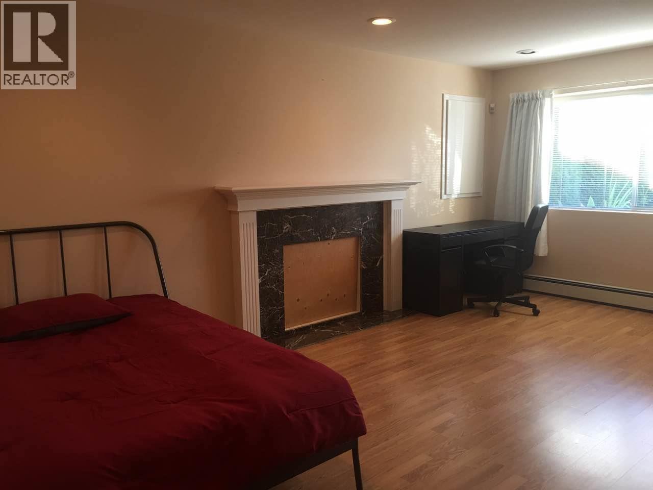 951 Everett Crescent, Burnaby, British Columbia  V5A 2N6 - Photo 4 - R3070402