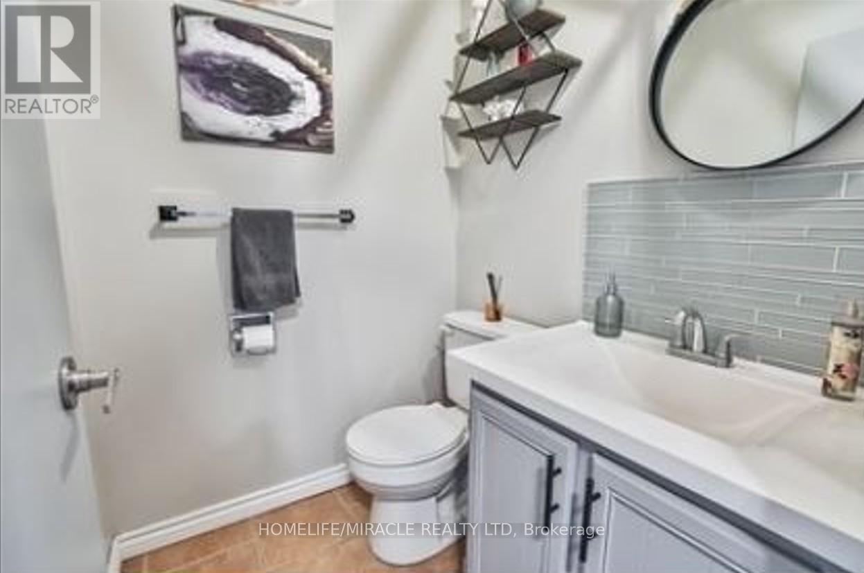 174 Torrance Woods, Brampton, Ontario  L6Y 4K1 - Photo 13 - W12587322