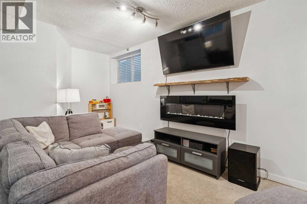 480 River Heights Green, Cochrane, Alberta  T4C 0S1 - Photo 20 - A2265408