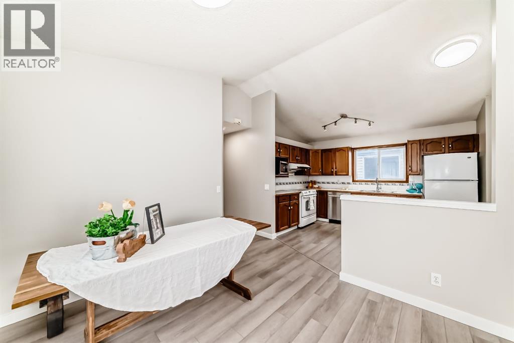 34 Erin Meadows Close Se, Calgary, Alberta  T2B 3E4 - Photo 11 - A2273056