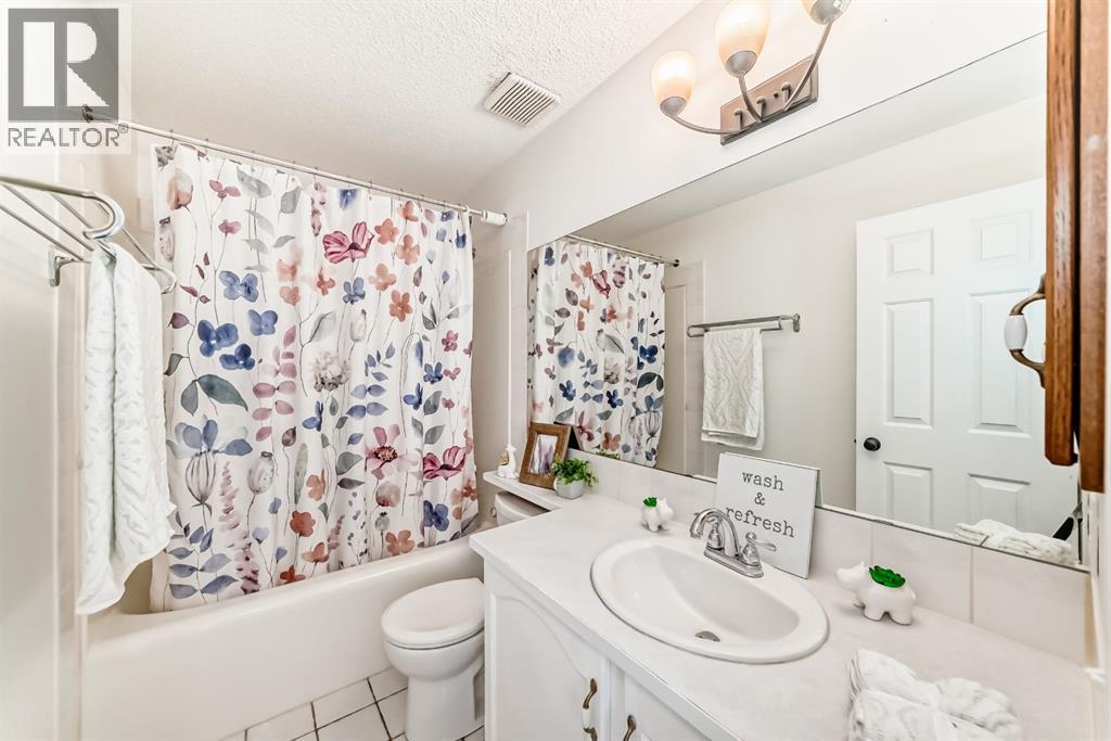 34 Erin Meadows Close Se, Calgary, Alberta  T2B 3E4 - Photo 18 - A2273056