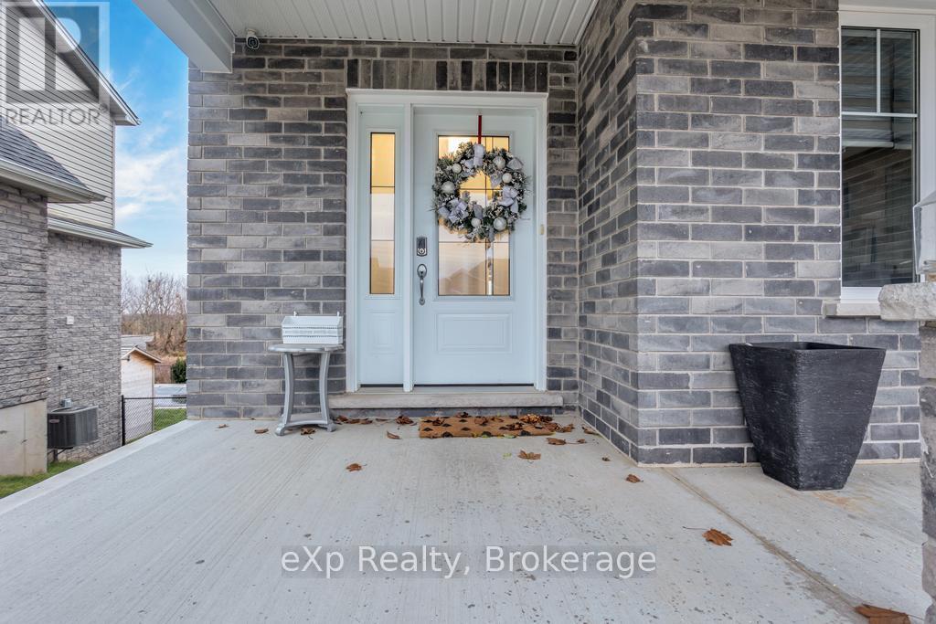 3 Morning Glory Drive, Tillsonburg, Ontario  N4G 5S8 - Photo 4 - X12587374