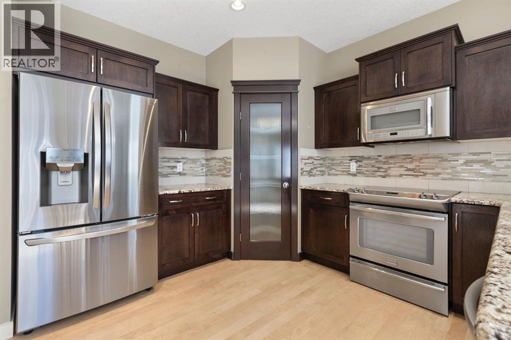 328 Silverado Plains Circle Sw, Calgary, Alberta  T2X 0R7 - Photo 4 - A2266534