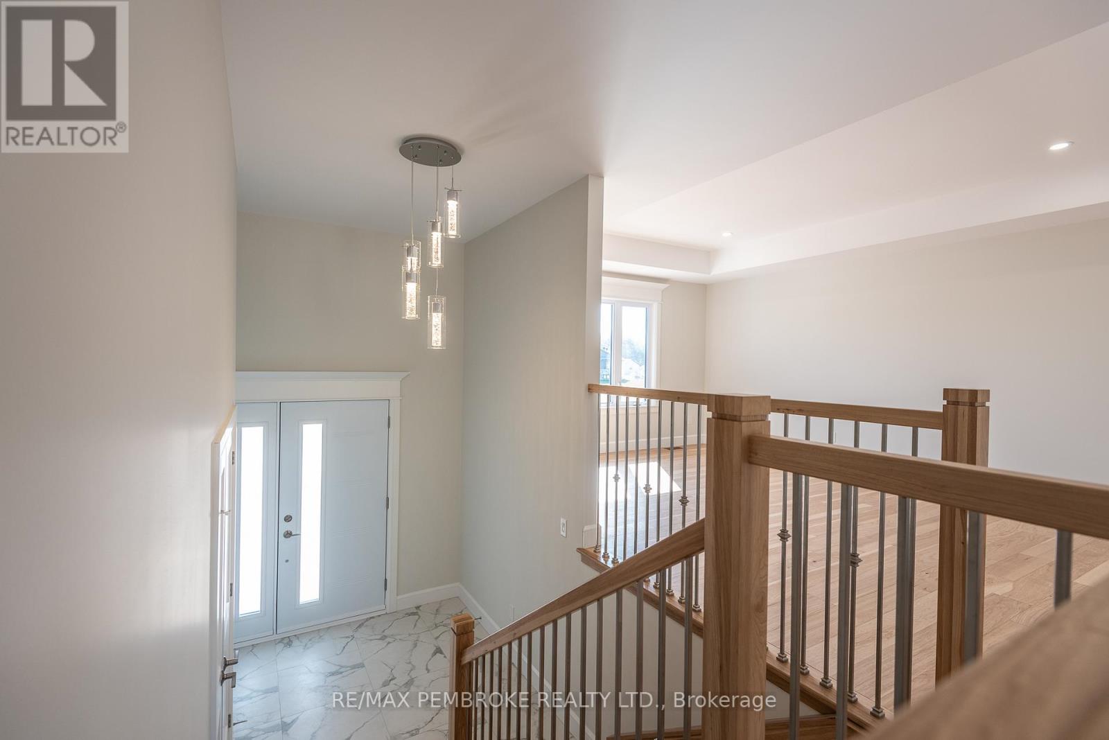 14 Jade Avenue, Petawawa, Ontario  K8H 0E5 - Photo 6 - X12587372