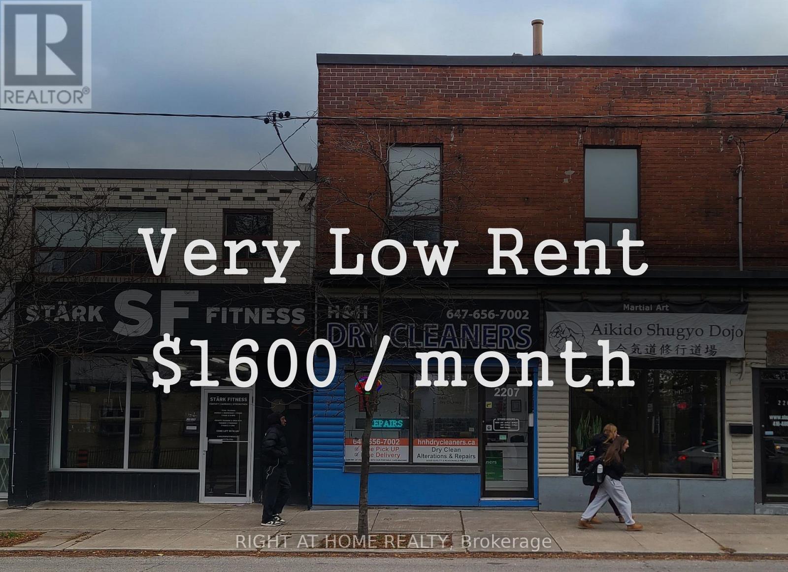 2207 Gerrard Street E, Toronto, Ontario  M4E 2C8 - Photo 2 - E12583978