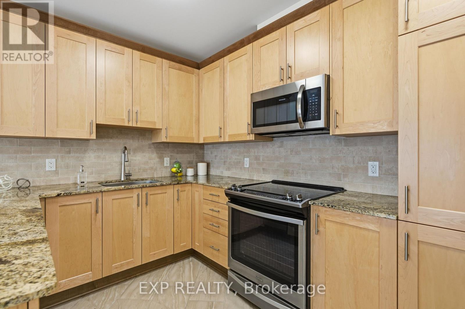 207c - 258 Coleman Street, Carleton Place, Ontario  K7C 1C5 - Photo 9 - X12573478