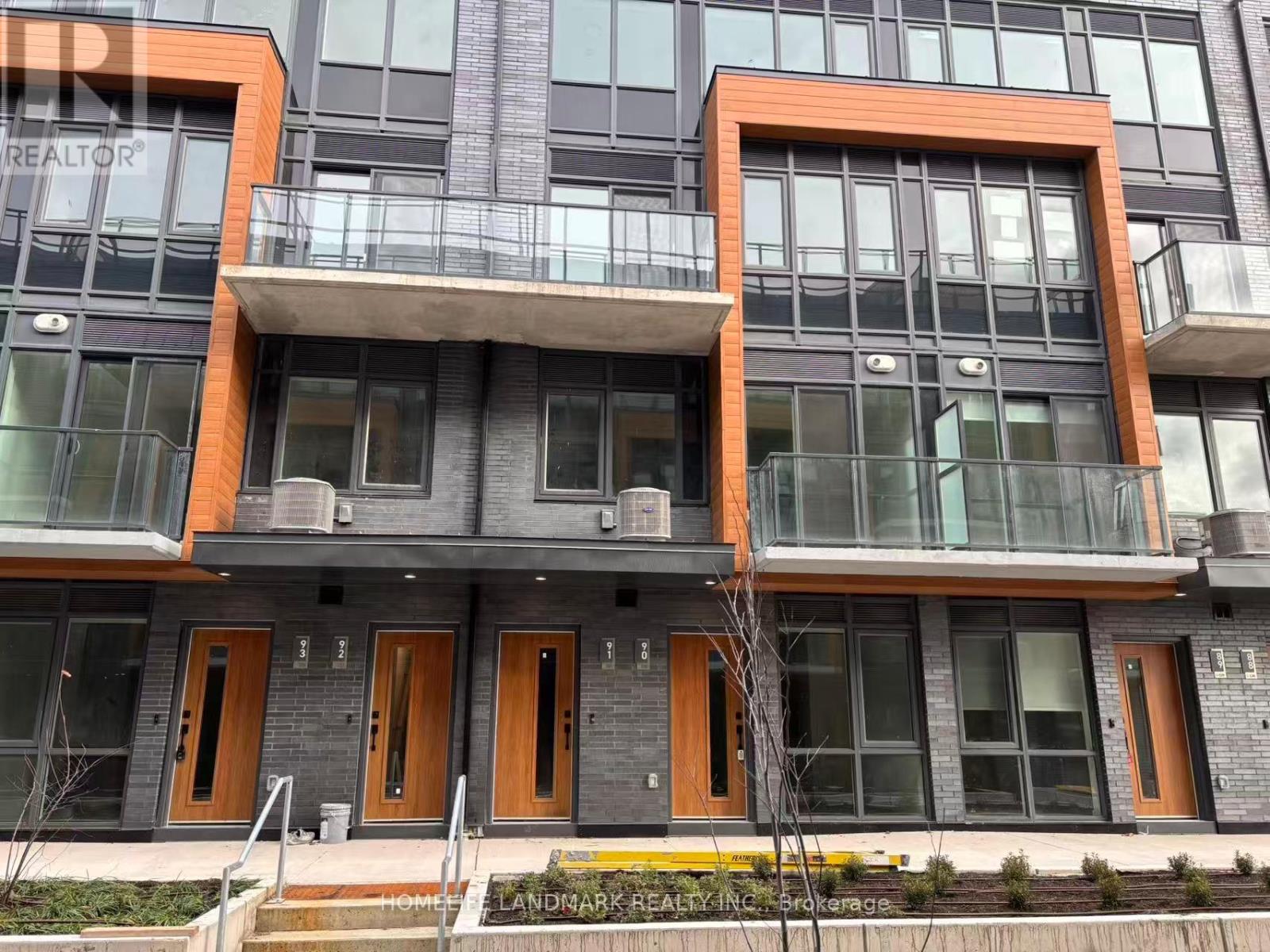 90 - 71 Curlew Drive, Toronto, Ontario  M3A 0B2 - Photo 1 - C12587358