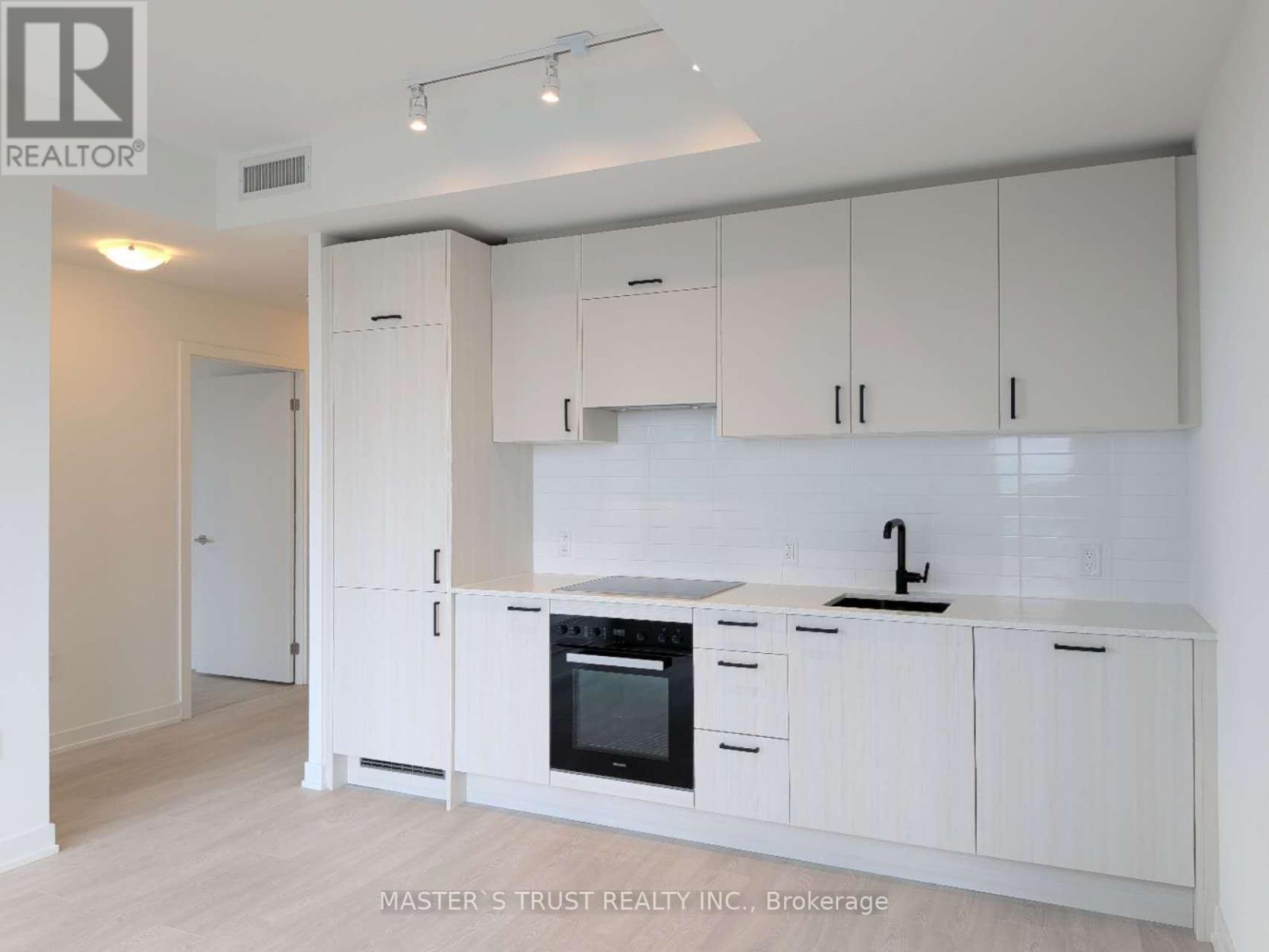 1220 - 1 Quarrington Lane, Toronto, Ontario  M3C 0S4 - Photo 10 - C12587368