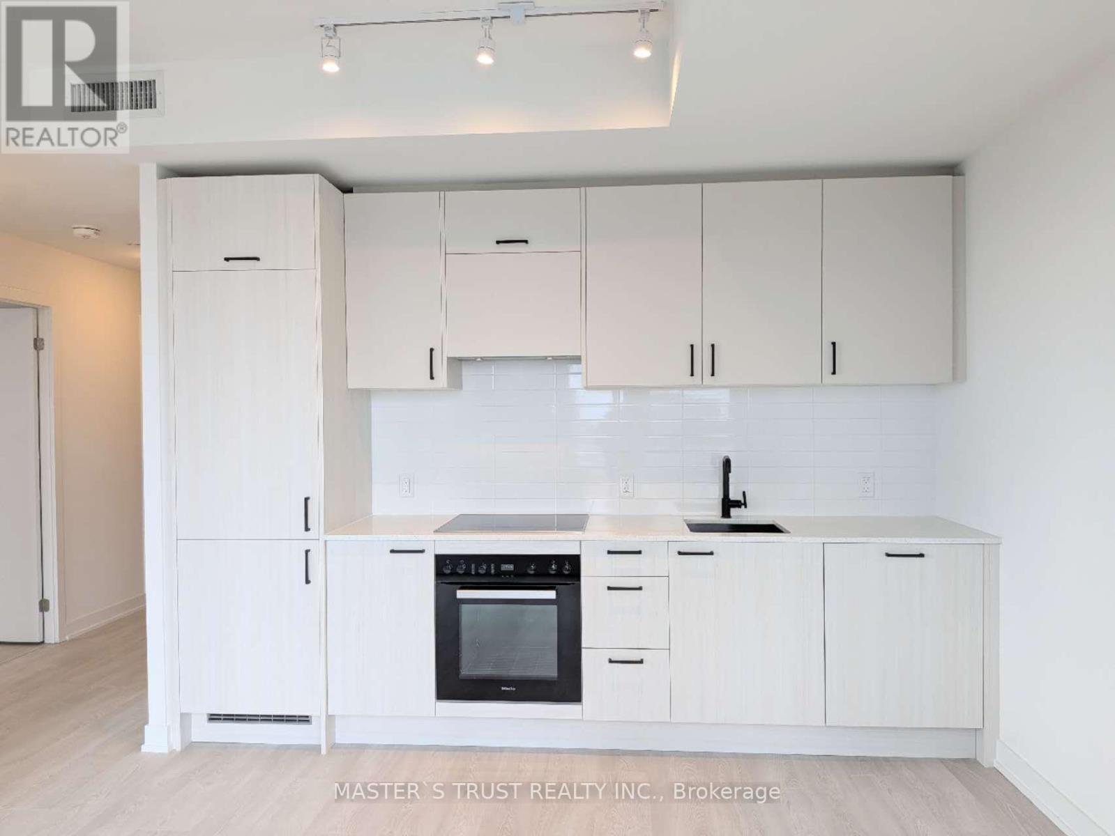 1220 - 1 Quarrington Lane, Toronto, Ontario  M3C 0S4 - Photo 11 - C12587368