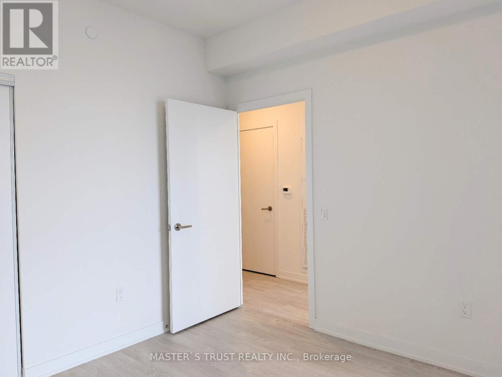 1220 - 1 Quarrington Lane, Toronto, Ontario  M3C 0S4 - Photo 7 - C12587368