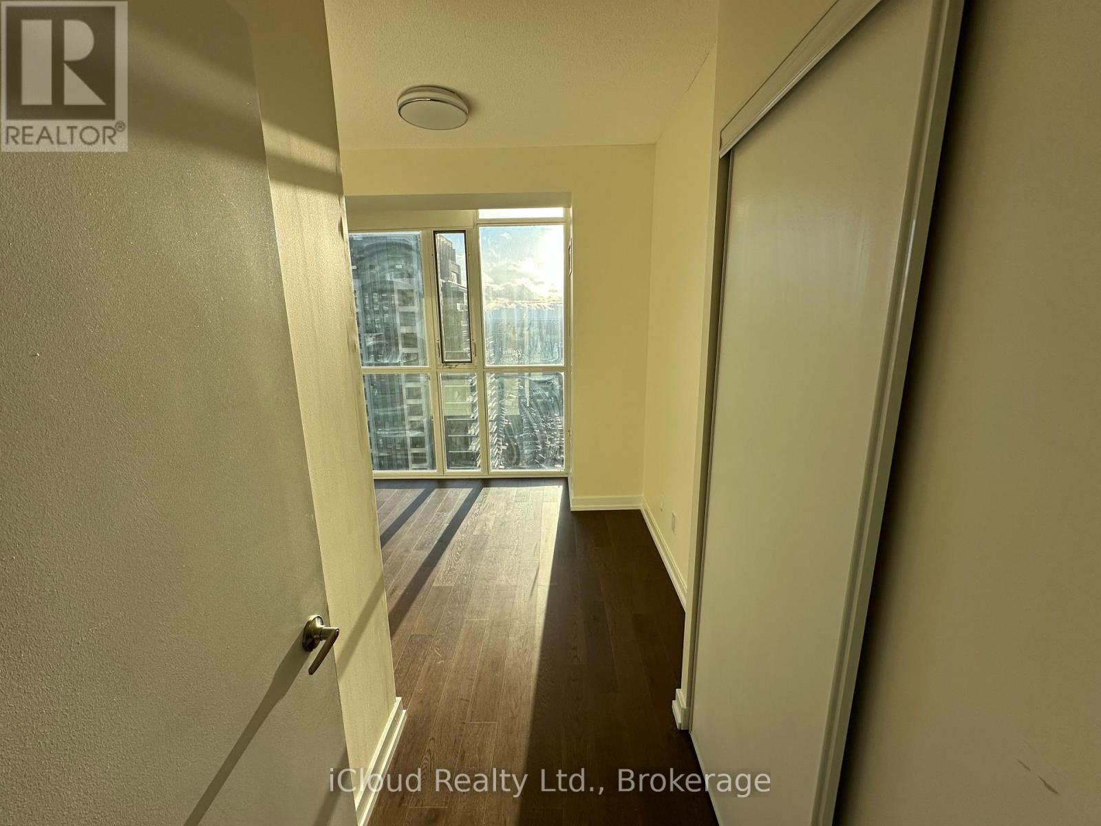 3204 - 4070 Confederation Parkway, Mississauga, Ontario  L5B 0E9 - Photo 18 - W12587346