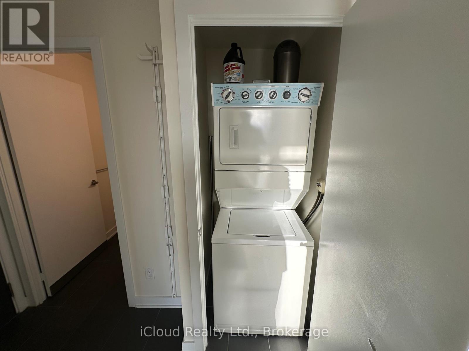 3204 - 4070 Confederation Parkway, Mississauga, Ontario  L5B 0E9 - Photo 20 - W12587346