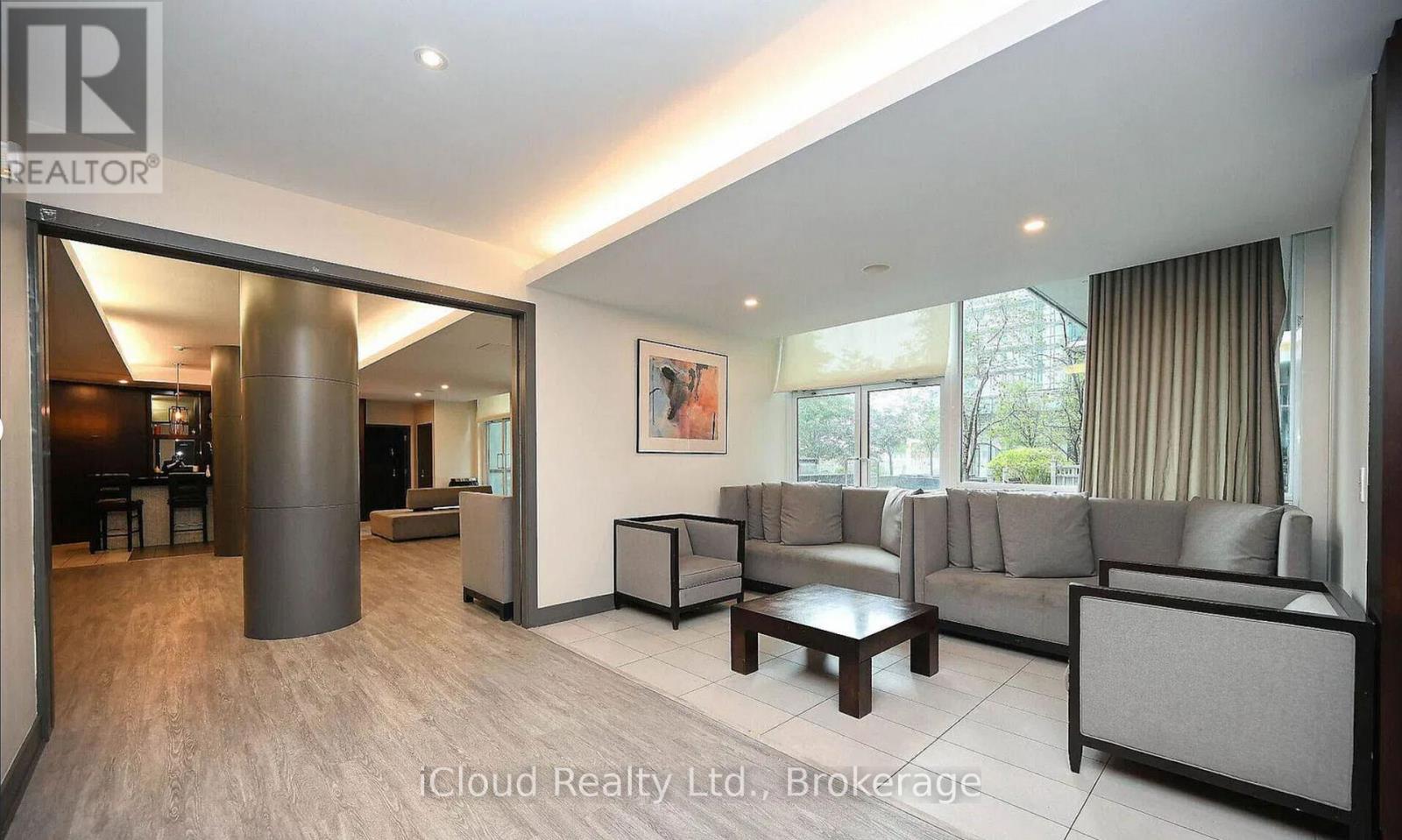 3204 - 4070 Confederation Parkway, Mississauga, Ontario  L5B 0E9 - Photo 3 - W12587346