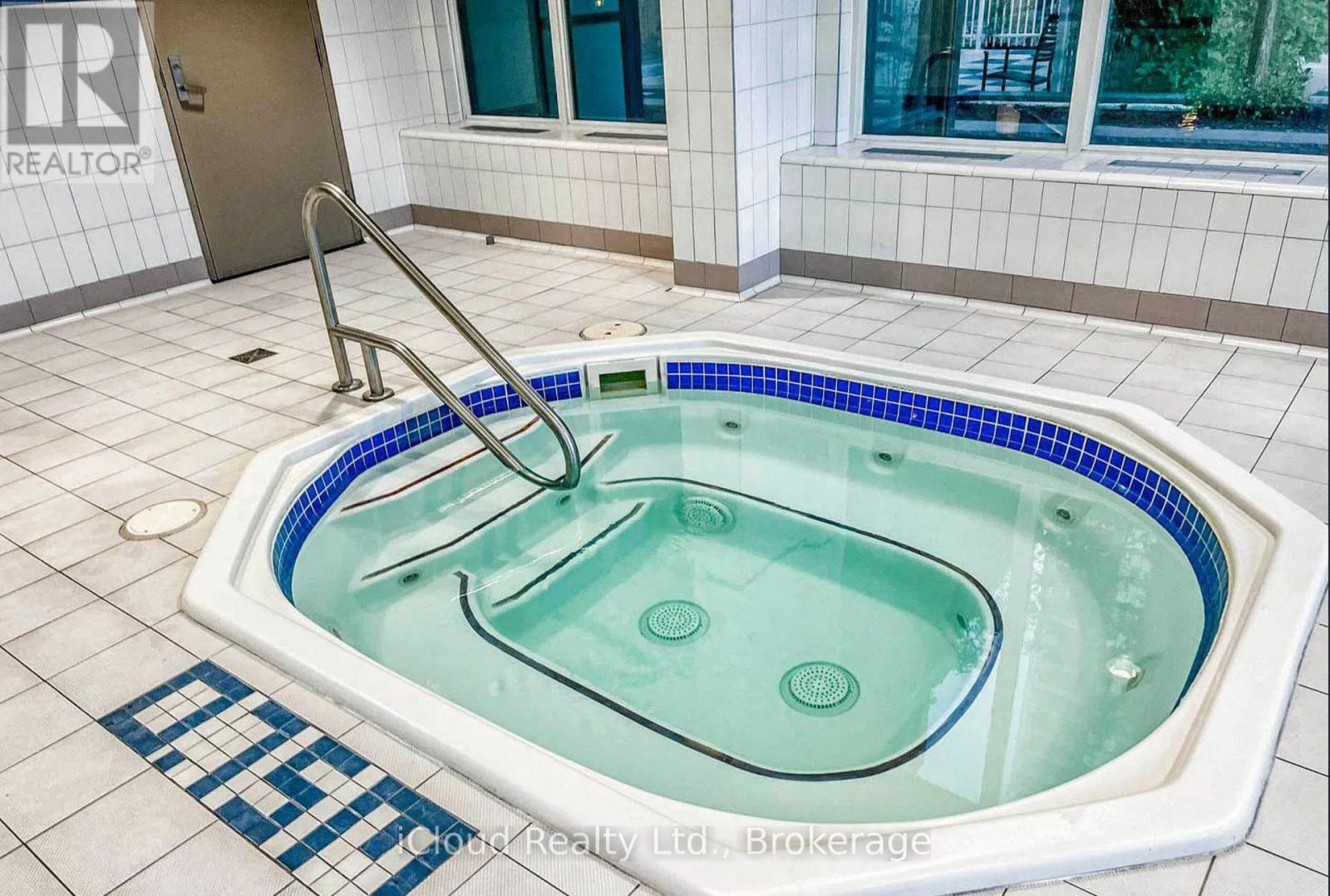 3204 - 4070 Confederation Parkway, Mississauga, Ontario  L5B 0E9 - Photo 30 - W12587346