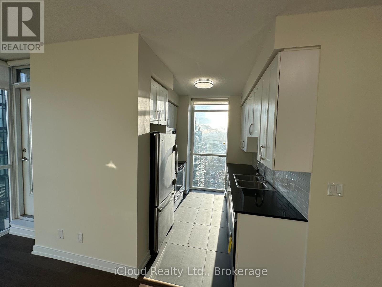 3204 - 4070 Confederation Parkway, Mississauga, Ontario  L5B 0E9 - Photo 9 - W12587346