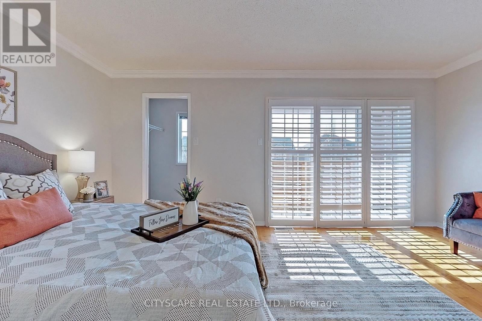 Upper - 343 Wildgrass Road, Mississauga, Ontario  L5B 4H1 - Photo 13 - W12587362