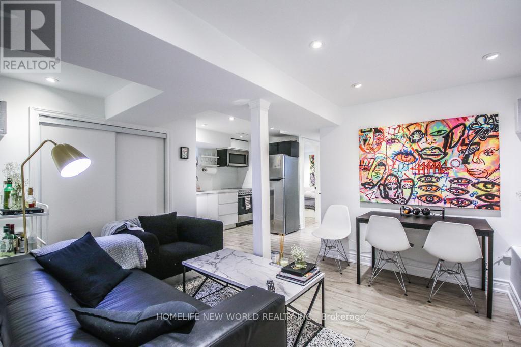 LOWER - 679 GLADSTONE AVENUE, Toronto, Ontario