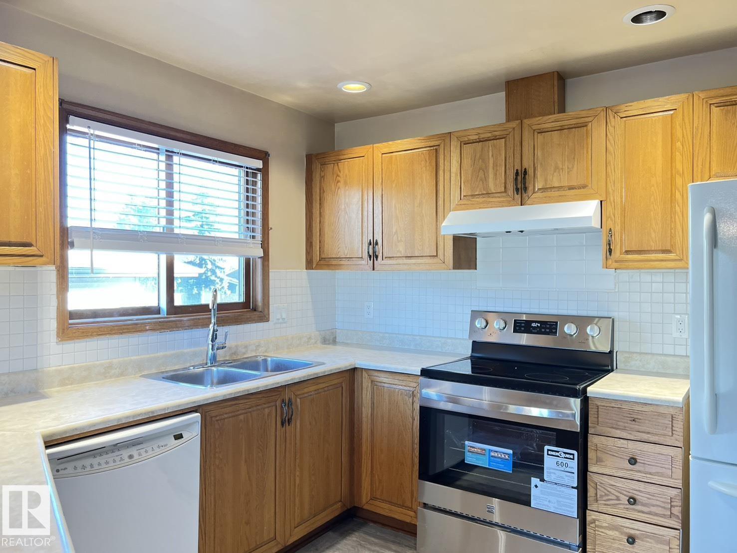 17324 92 Av Nw, Edmonton, Alberta  T5T 3C2 - Photo 13 - E4465944