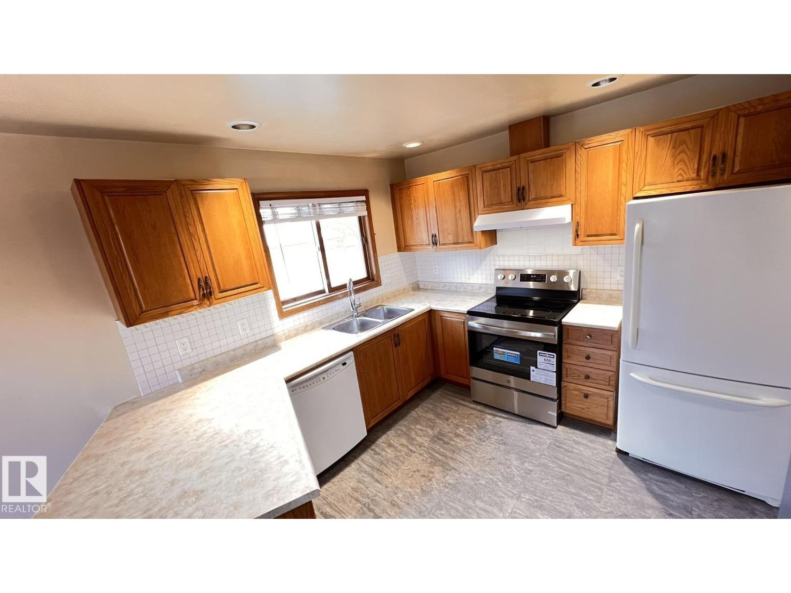 17324 92 Av Nw, Edmonton, Alberta  T5T 3C2 - Photo 11 - E4465944