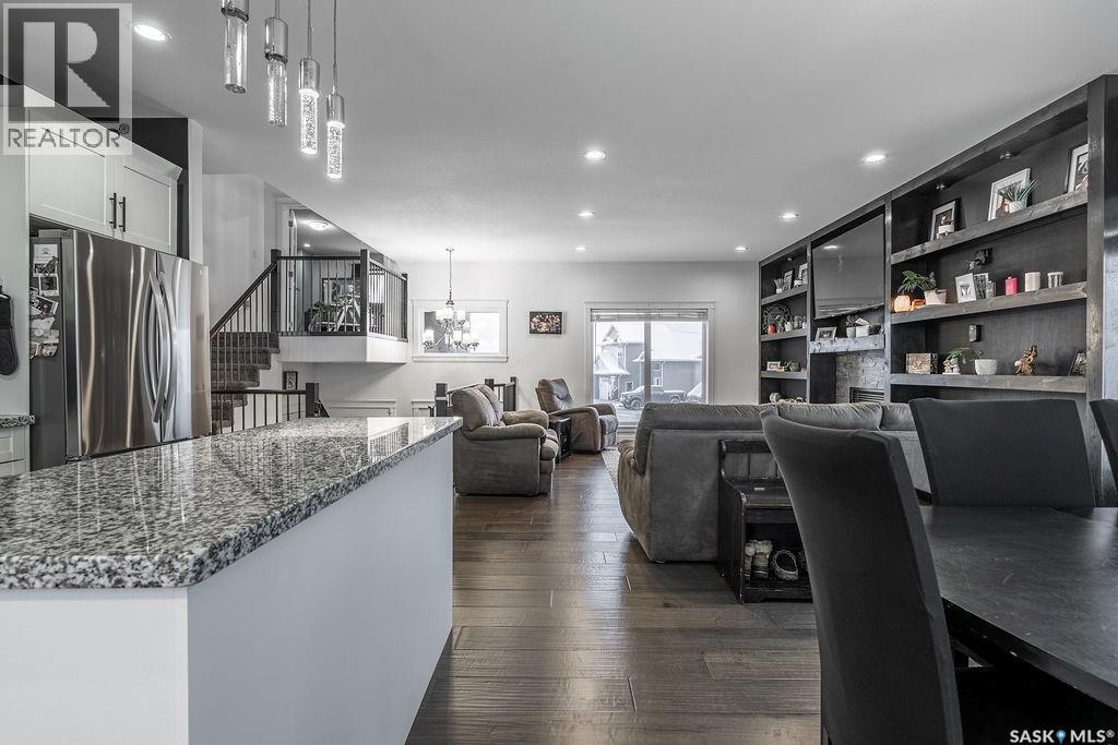 712 Maple Court, Warman, Saskatchewan  S0K 4S2 - Photo 4 - SK024884