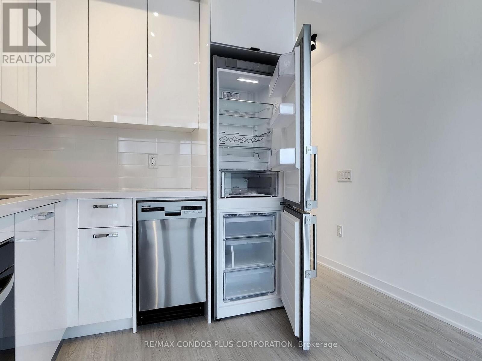 1206 - 195 Mccaul Street, Toronto, Ontario  M5T 0E5 - Photo 11 - C12587386