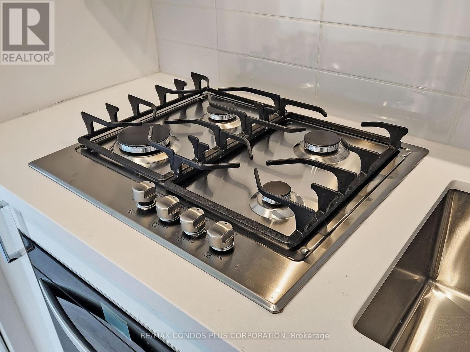 1206 - 195 Mccaul Street, Toronto, Ontario  M5T 0E5 - Photo 12 - C12587386