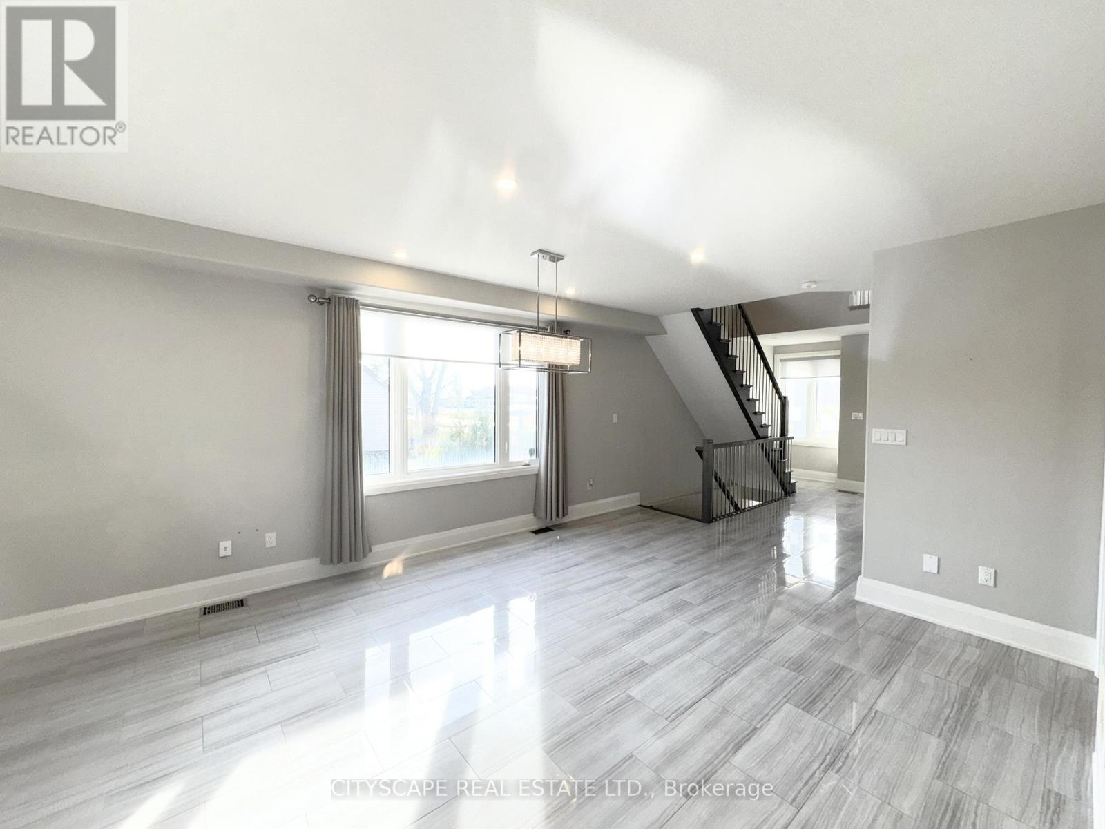 5074 Kalar Road, Niagara Falls, Ontario  L2H 1T2 - Photo 9 - X12587380