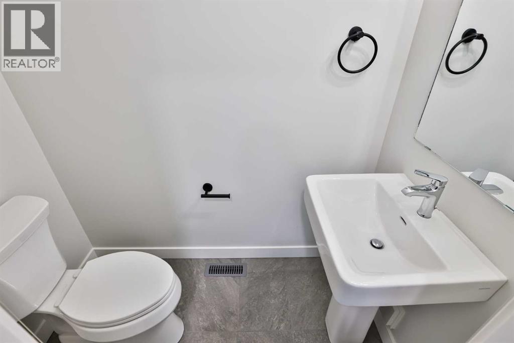 542 Malahat Green W, Lethbridge, Alberta  T1J 5W4 - Photo 5 - A2272361