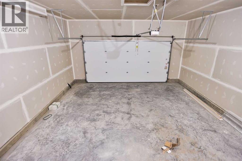 542 Malahat Green W, Lethbridge, Alberta  T1J 5W4 - Photo 31 - A2272361