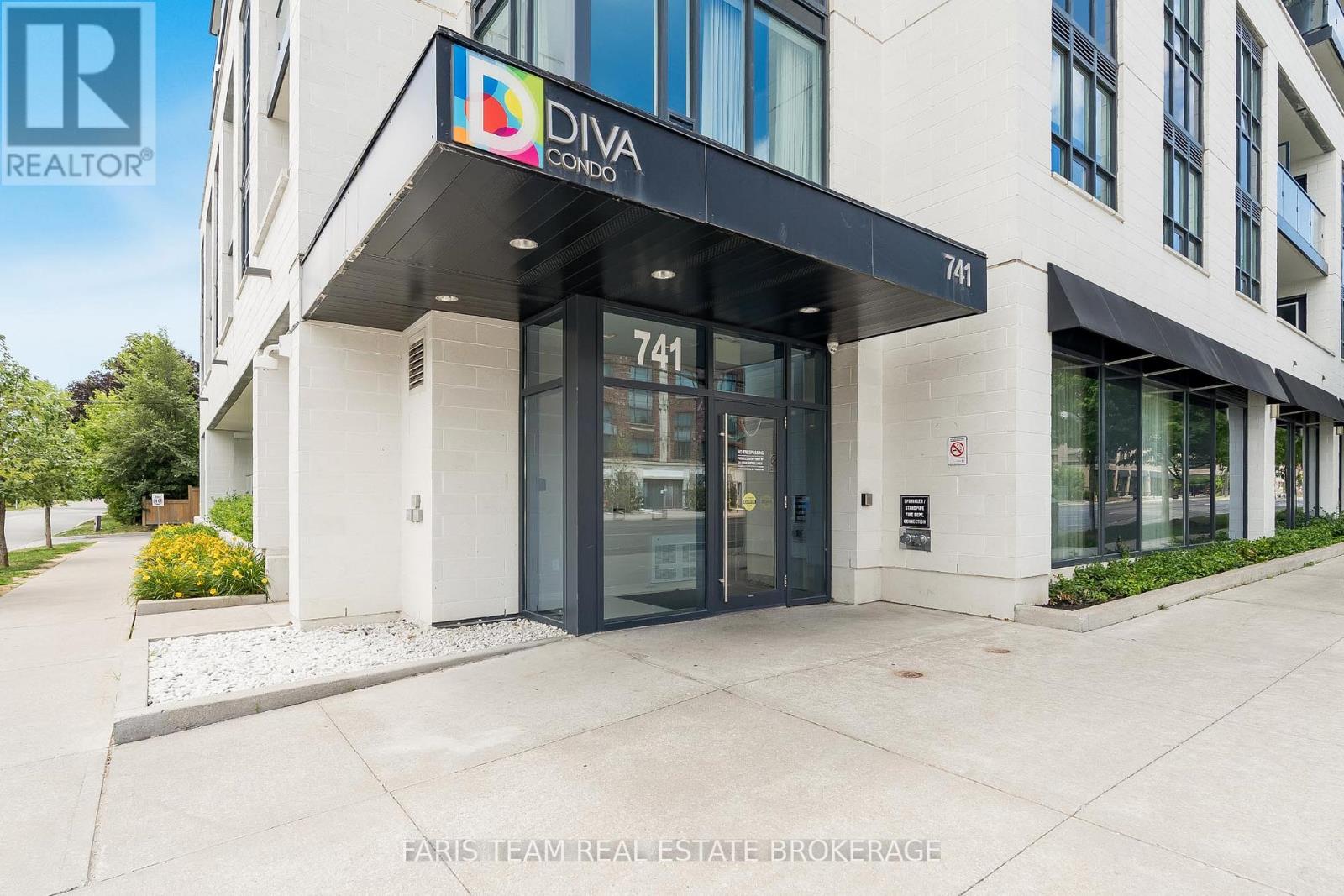 401 - 741 Sheppard Avenue W, Toronto, Ontario M3H 2S9 - Photo 4 - C12587388