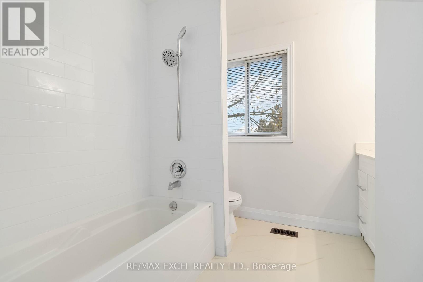 12 - 1265 Napier Crescent, Oakville, Ontario  L6H 2A5 - Photo 16 - W12586816