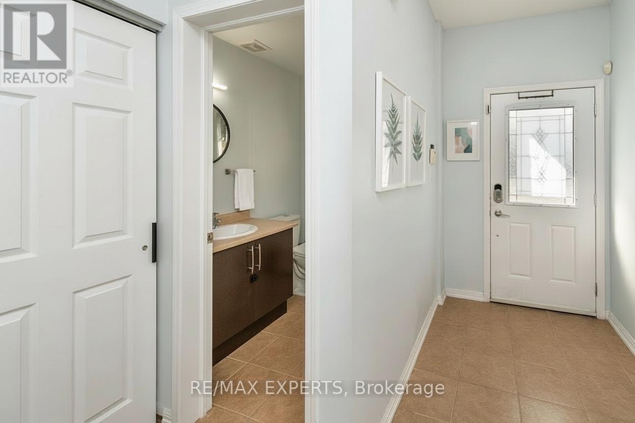 64 - 175 Stanley Street, Barrie, Ontario L4M 0G2 - Photo 3 - S12579466