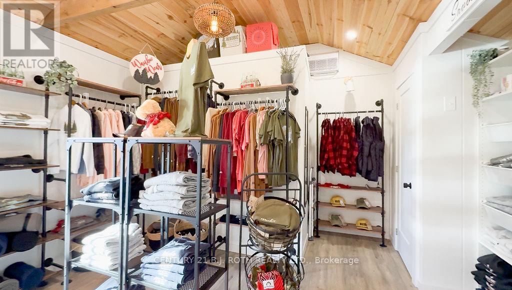 27 Sr406 Shore, Muskoka Lakes (Wood (Muskoka Lakes)), Ontario  L0K 1E0 - Photo 30 - X12587392