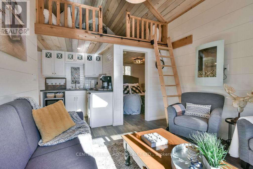 27 Sr406 Shore, Muskoka Lakes (Wood (Muskoka Lakes)), Ontario  L0K 1E0 - Photo 35 - X12587392