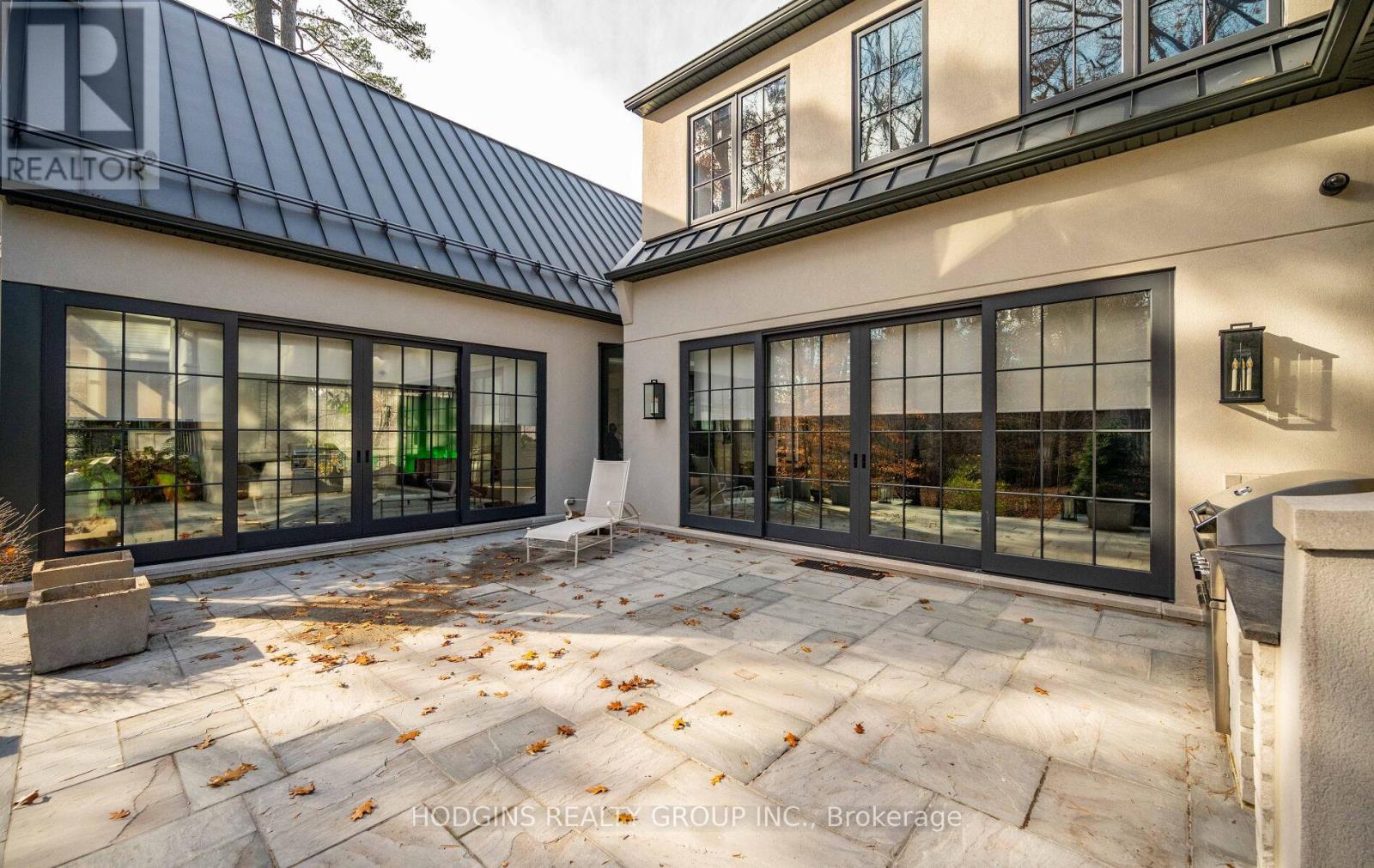 238 Mineola Road W, Mississauga, Ontario  L5G 2C9 - Photo 48 - W12573258