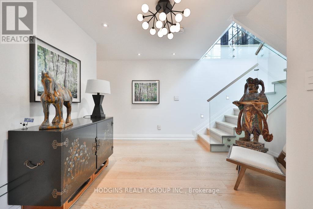 238 Mineola Road W, Mississauga, Ontario  L5G 2C9 - Photo 36 - W12573258