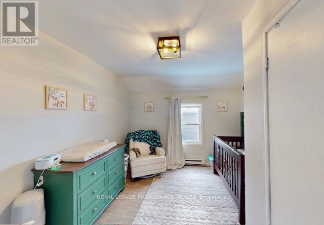 32 Mcnichol Avenue, Quinte West, Ontario K8V 2R6 - Photo 16 - X12586332