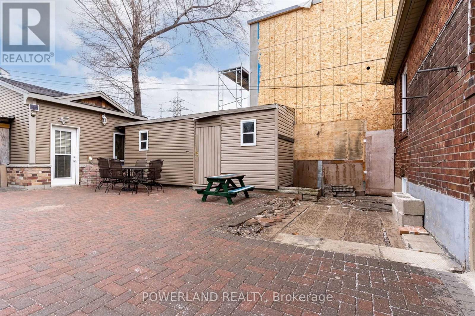 72 Corbett Avenue, Toronto, Ontario  M6N 1V1 - Photo 13 - W12587402