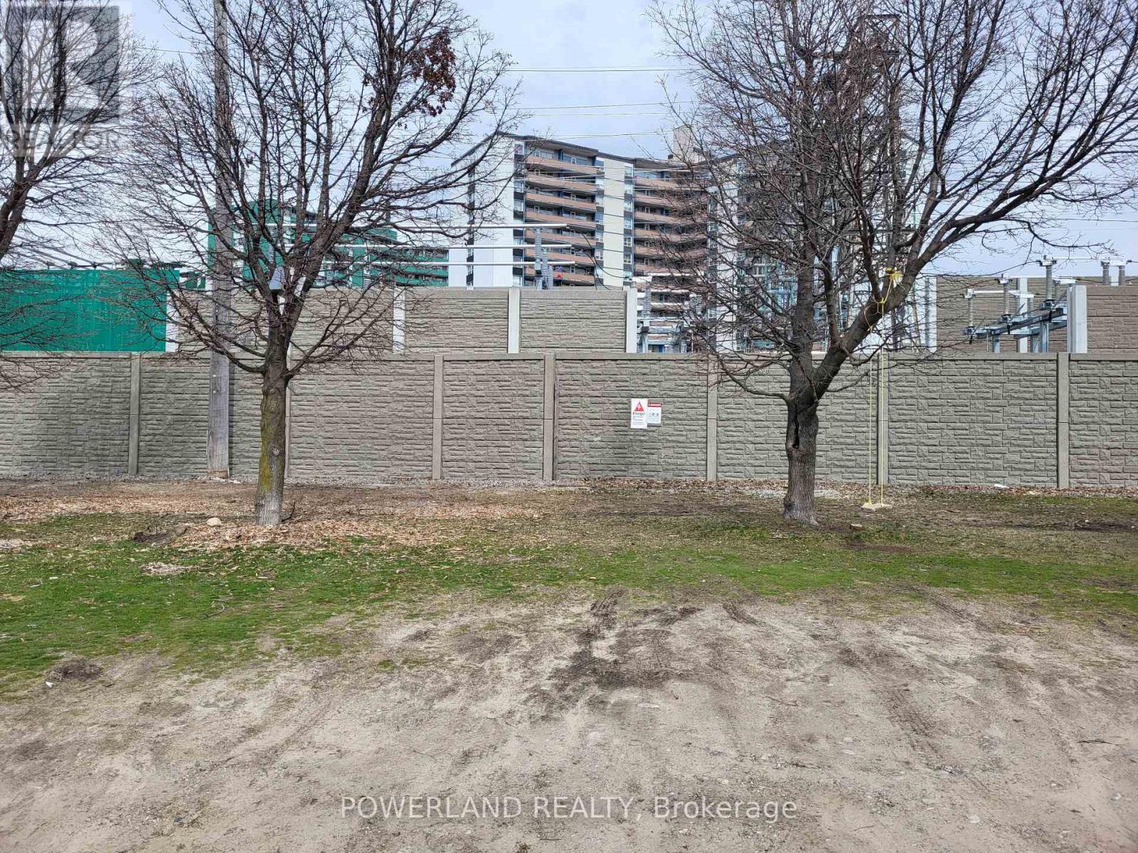 72 Corbett Avenue, Toronto, Ontario  M6N 1V1 - Photo 15 - W12587402