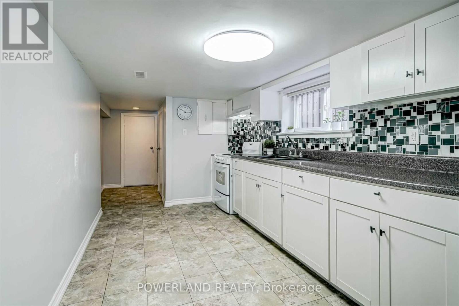 72 Corbett Avenue, Toronto, Ontario  M6N 1V1 - Photo 4 - W12587402