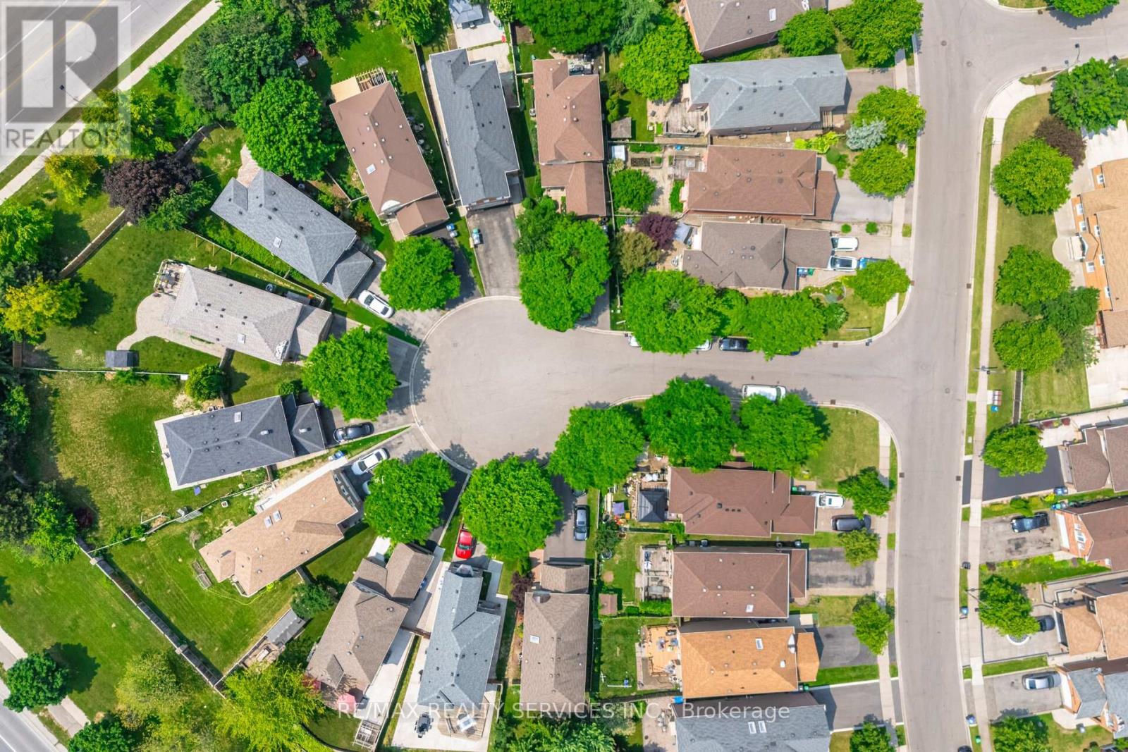 8 Inwood Place, Brampton (Sandringham-Wellington), Ontario  L6R 1T2 - Photo 47 - W12587412