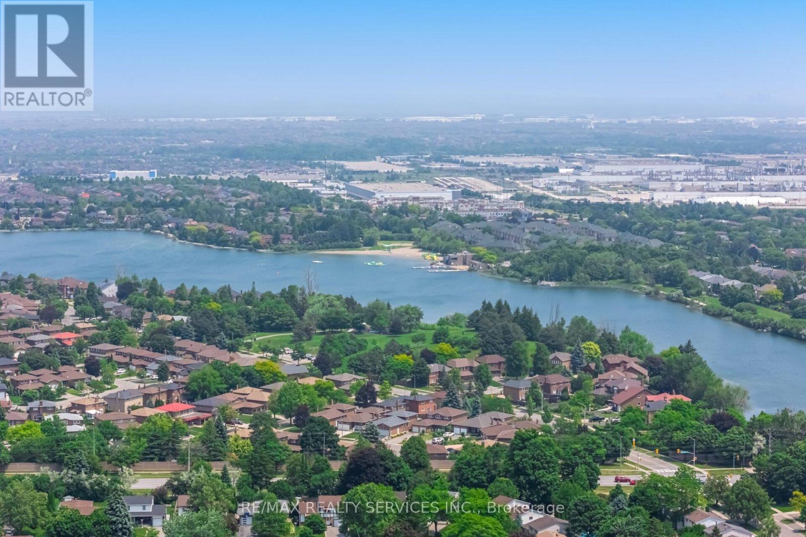 8 Inwood Place, Brampton (Sandringham-Wellington), Ontario  L6R 1T2 - Photo 48 - W12587412