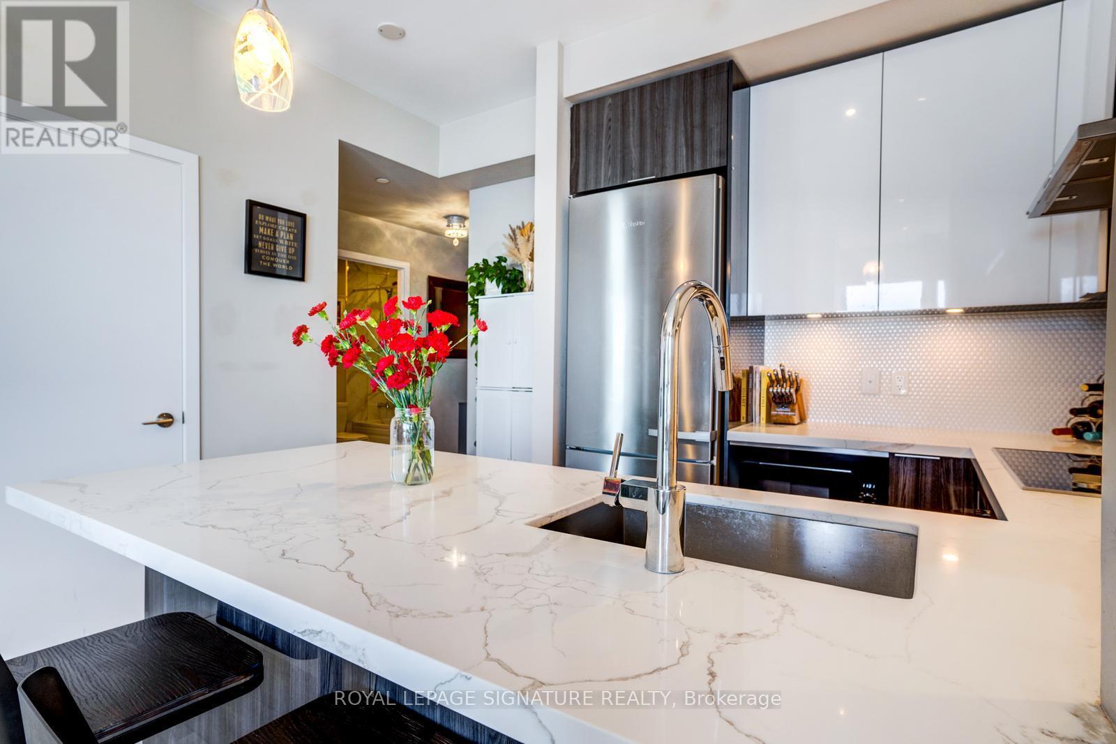 Lph05a - 30 Shore Breeze Drive, Toronto, Ontario M8V 0J1 - Photo 10 - W12587414