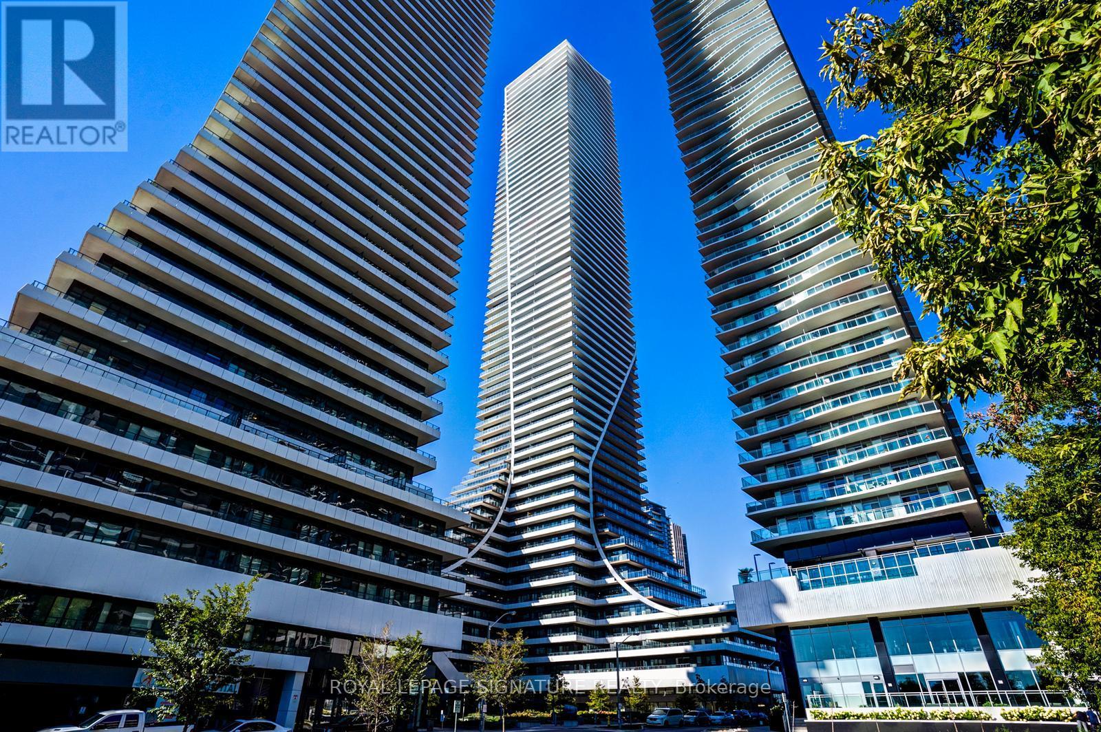 Lph05a - 30 Shore Breeze Drive, Toronto, Ontario M8V 0J1 - Photo 2 - W12587414