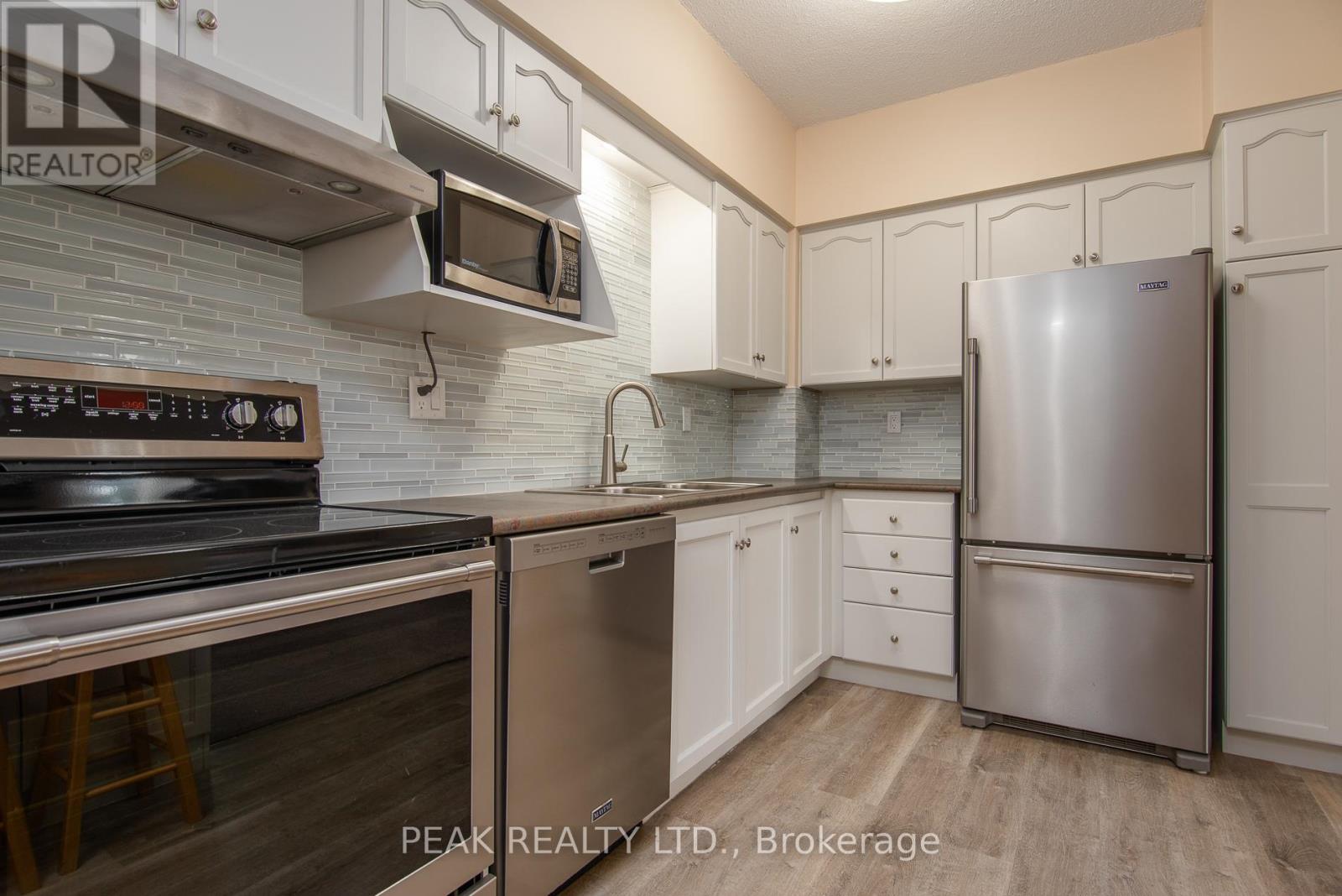 807 - 260 Sheldon Avenue N, Kitchener, Ontario N2H 6P2 - Photo 26 - X12587400